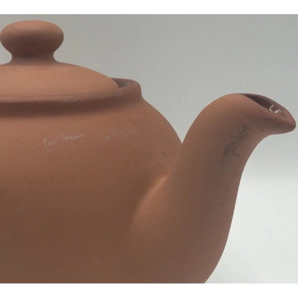 The Original Suffolk Country Tea Pot. Terracotta Henry Watson Pottery England.